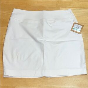 NWT Ellen Tracy Mini Skirt. Size‎ 8.  Cotton/Spandex Blend.  Off White.